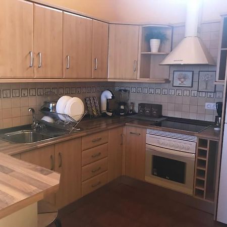 Una Casa Con Vistas Ла Калета Екстериор снимка